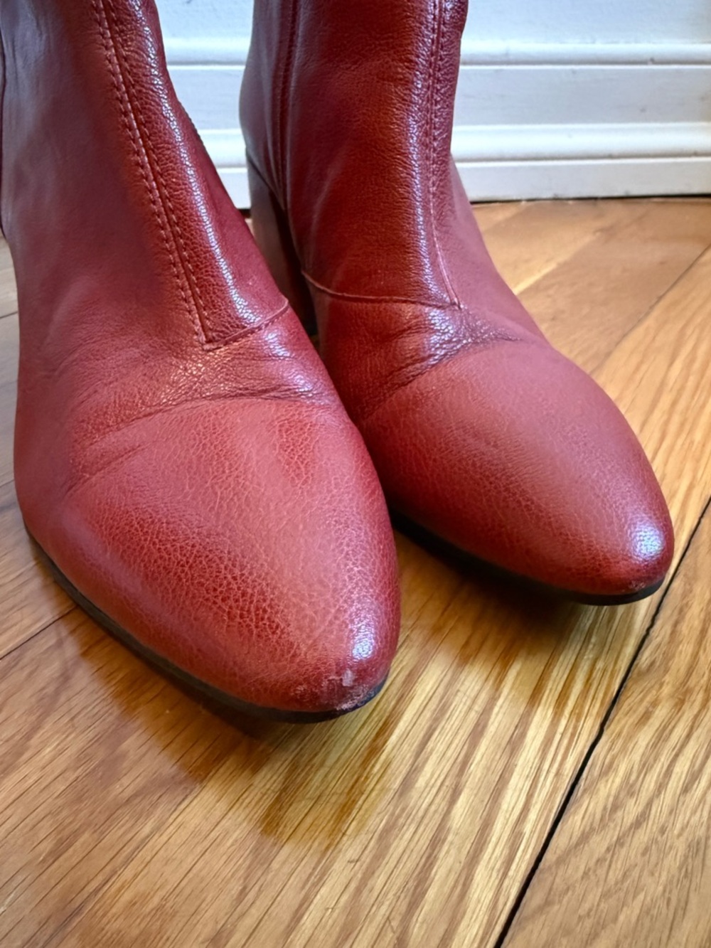 Vagabond Red Leather Pointed Toe Ankle Boots - Picture 4 of 6
